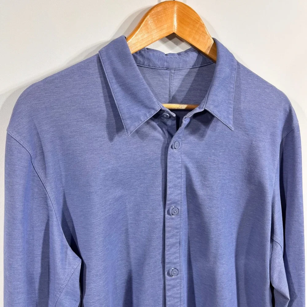 Lululemon Commission Mens Long Sleeve Button Down Shirt XL Blue‎ Career Office